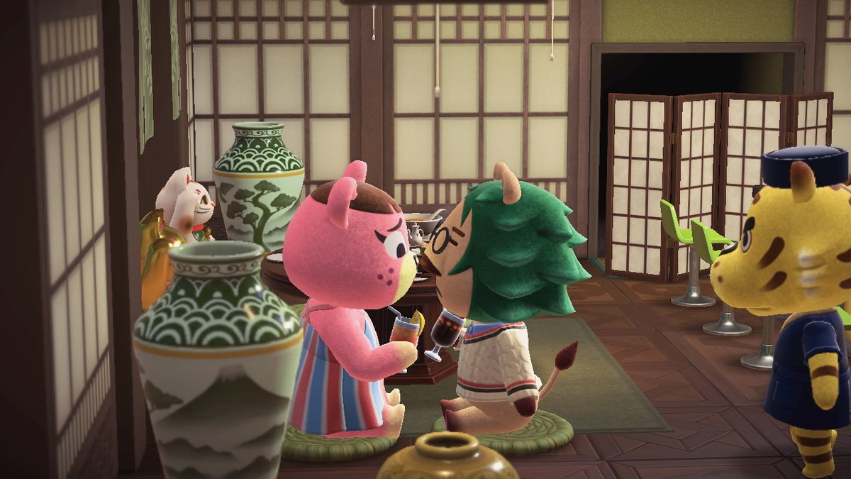 Pugagascar's tweet image. Looks like a date gone wrong. Chef Tybalt to the rescue!

 #ACNH