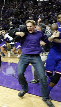 Snyder's Windbreaker tweet media