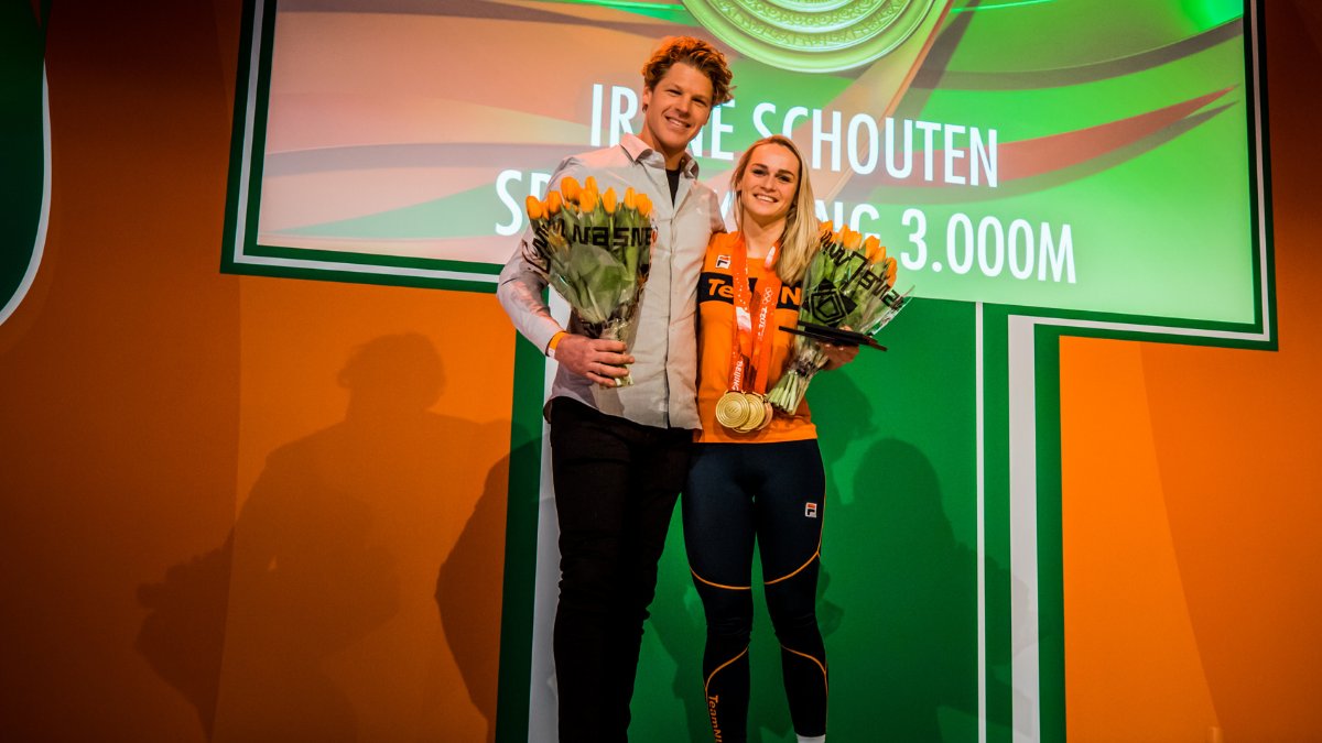 tribesportsnl's tweet photo. 𝙒𝙝𝙖𝙩 𝙖 𝙧𝙞𝙙𝙚! 🤯❄️

🥇🥈🥉 Gisteren werden onze Olympische toppers gehuldigd in het Holland Heinken (t)Huis
1️⃣7️⃣ medailles werden vanuit de @olympics_beijing_2022 meegenomen naar Nederland

#olympics2022 #olympischespelen2022 #beijing2022 https://t.co/ifIxB5VDtE
