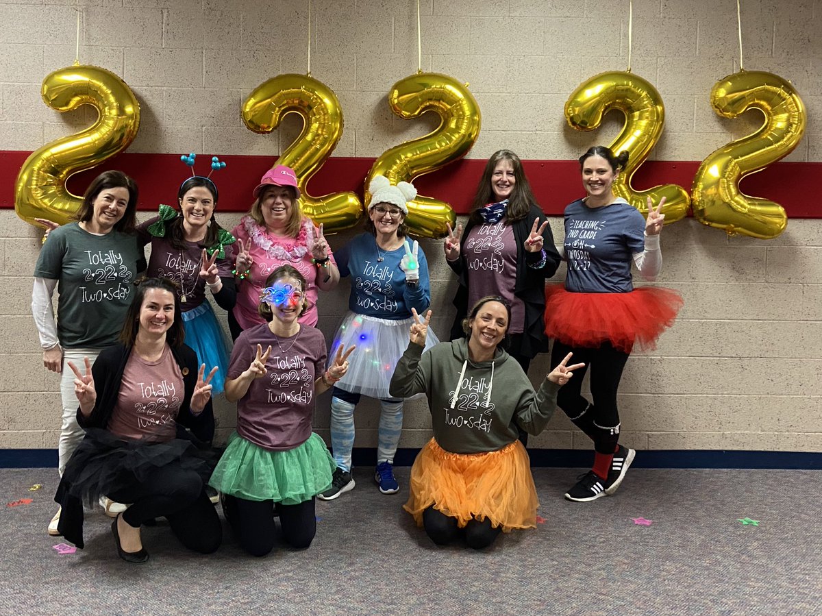 timmonslewis's tweet photo. Seeing double in grade 2 on this special TWOSday, 2-22-22!  #kenstoninspired @KenstonTES @rcartersbombers @malloy2grade @LynnRaphael @lindanutter5 @MrsPatyksclass @ShannonGeiger17 @MrsBularz https://t.co/zoYomz0mAc