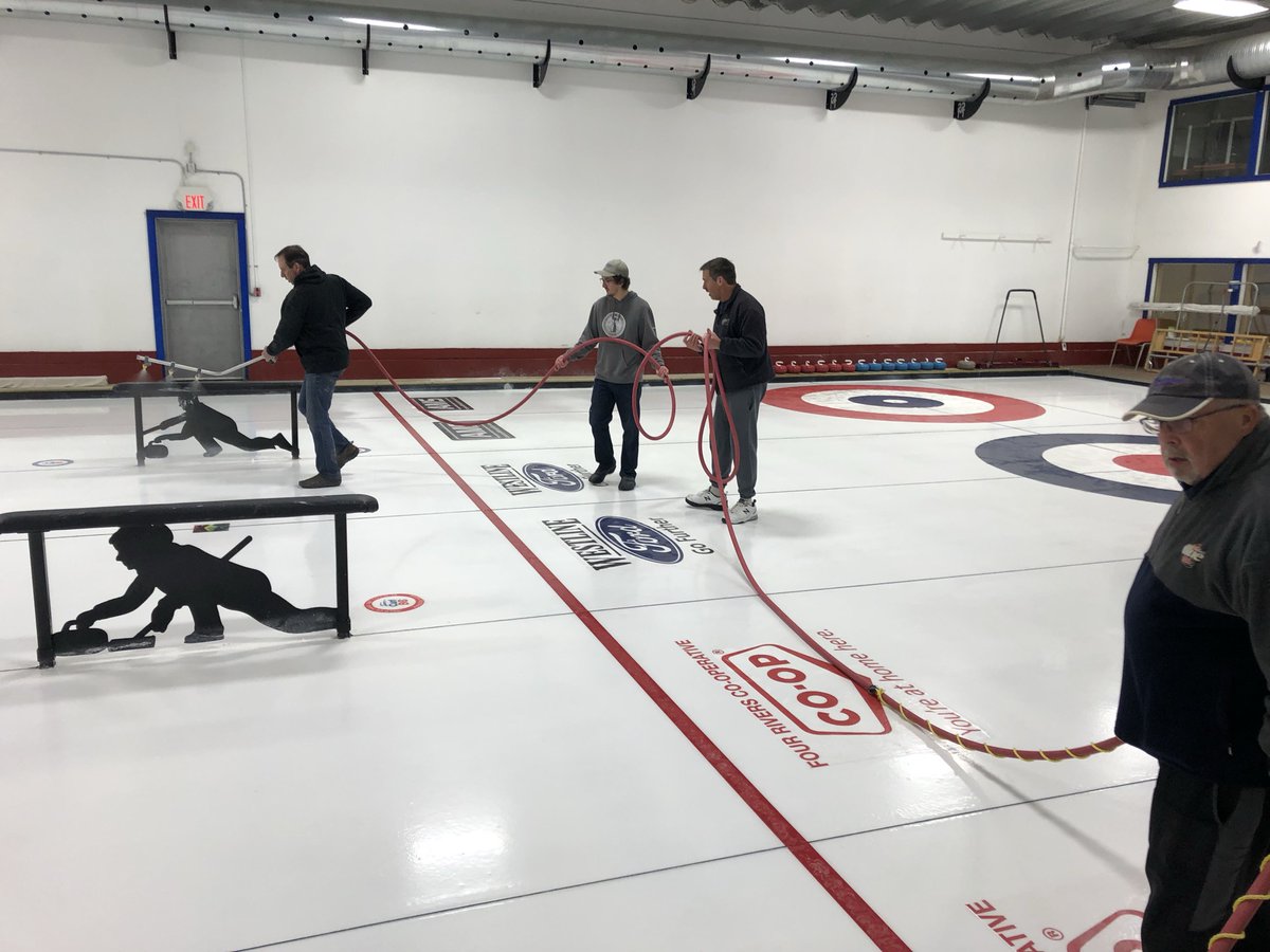 jeticecurling's tweet image. As an ice-maker, you know your work is never done.  Shout out to all of the ice-makers out there striving to give your customers quality ice to play on - we appreciate all you do! #WeBringIceToLife