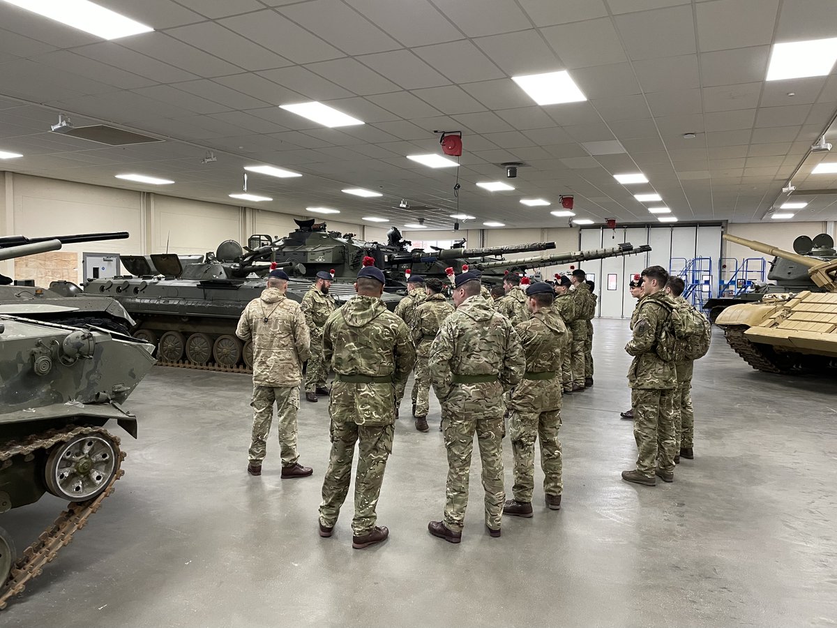 FirstFusiliers's tweet photo. Last week, soldiers from @FirstFusiliers, 1RHA and @52AES took part in a TELIC 1 Study Day at the @DefAcUK. Soldiers learnt about the operation, Armd Inf tactics, leadership, real life scenarios, got hands-on with vehicles and fired Iraqi weapons. #FIGHTINGPOWER #COMPLETESOLDIER https://t.co/Y4EfIsdMTJ