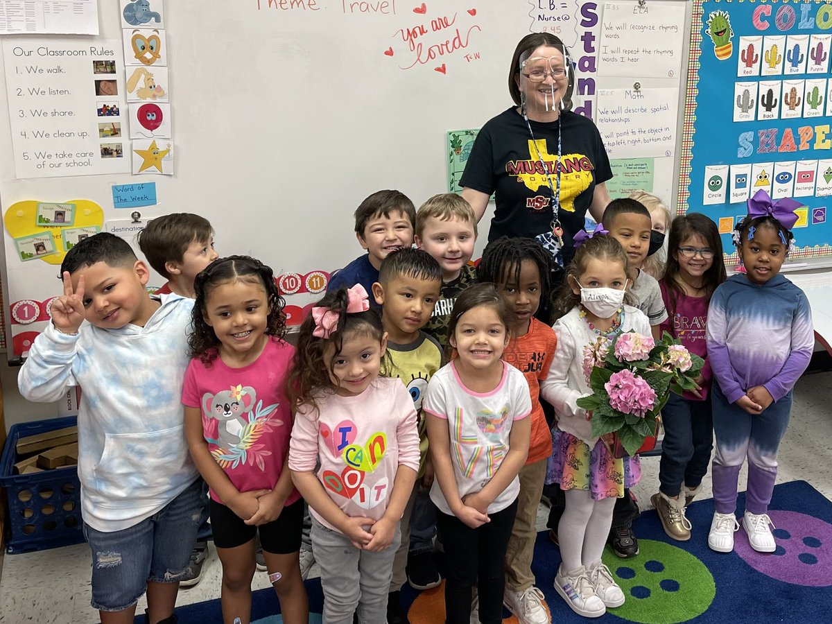 Congratulations <a href="/brookbears/">Brook Village ECC</a> Teacher of the Year🎉👏🏻😊 Yolanda Drennon, you were chosen the bomb.com this year ❤️👍🏻 #wfisdEarlyLearning #shebuildsthefuture
