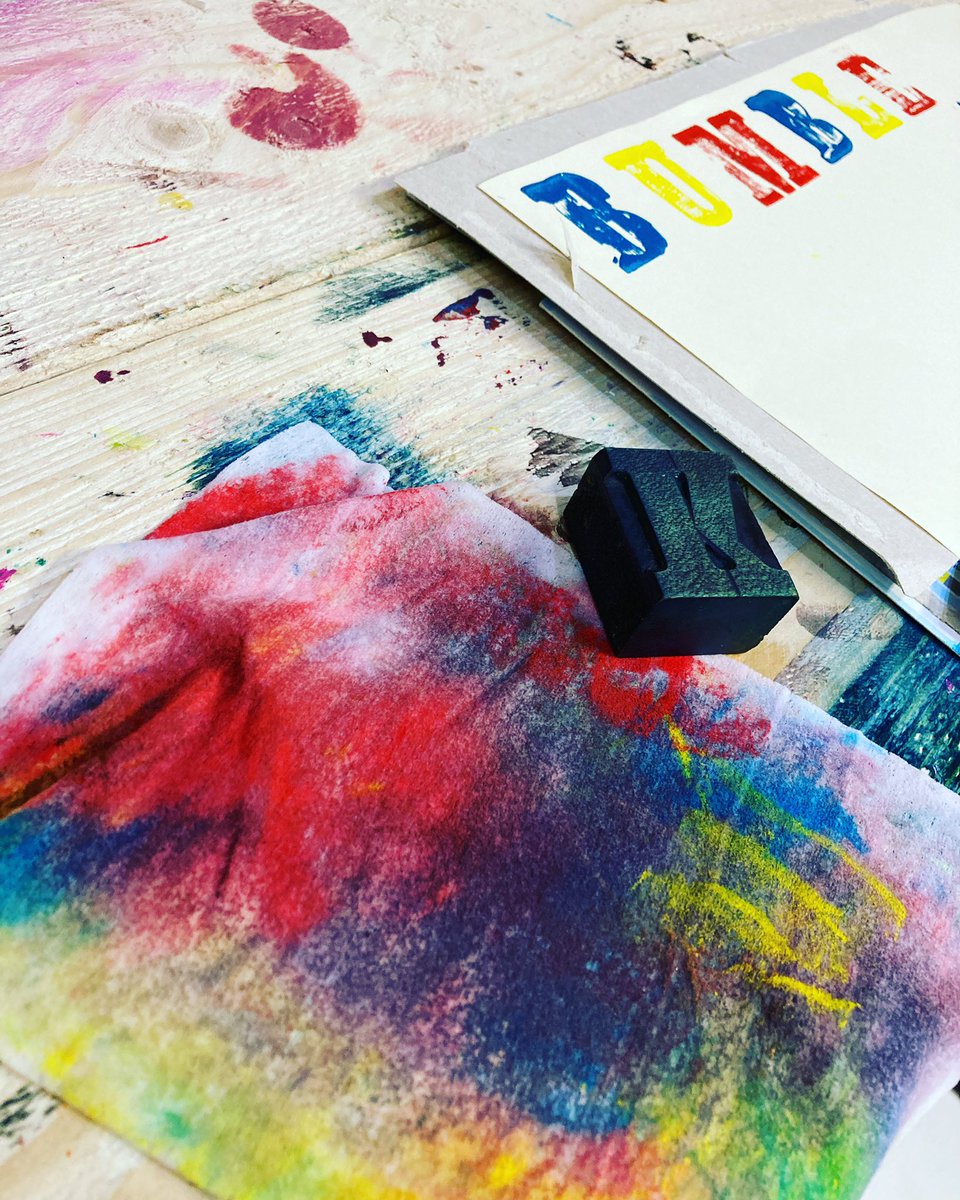 ArtStudioRoss's tweet photo. ❤️❤️what a day ❤️❤️ #halftermfun #letterpress #kidsareartists #thingstodoinross https://t.co/yaLarf7eL2