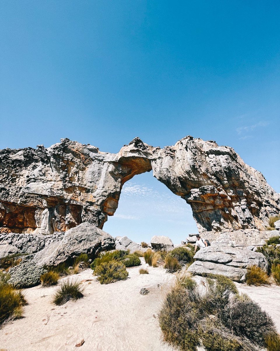 LocalKnowledge_'s tweet image. ‘Best job I ever had’ ☀️ Working on the weekend sucks…well…not all the time 🌅 For us, it involves hiking to the iconic Wolfberg Archways to film digital guides for the Local Knowledge Travel App 🤙🏻 Like I said…best job I ever had #localknowledge