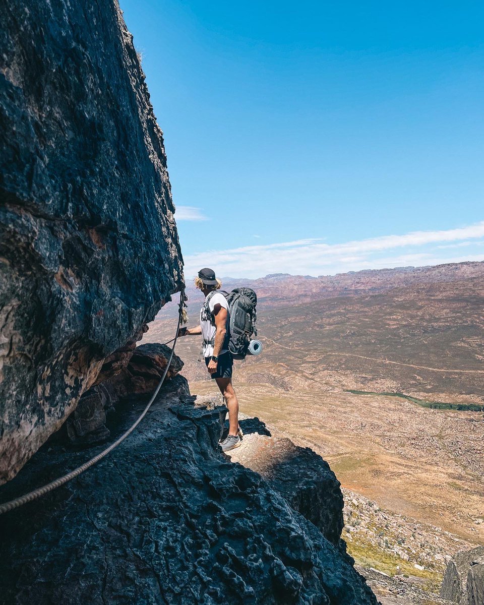 LocalKnowledge_'s tweet image. ‘Best job I ever had’ ☀️ Working on the weekend sucks…well…not all the time 🌅 For us, it involves hiking to the iconic Wolfberg Archways to film digital guides for the Local Knowledge Travel App 🤙🏻 Like I said…best job I ever had #localknowledge