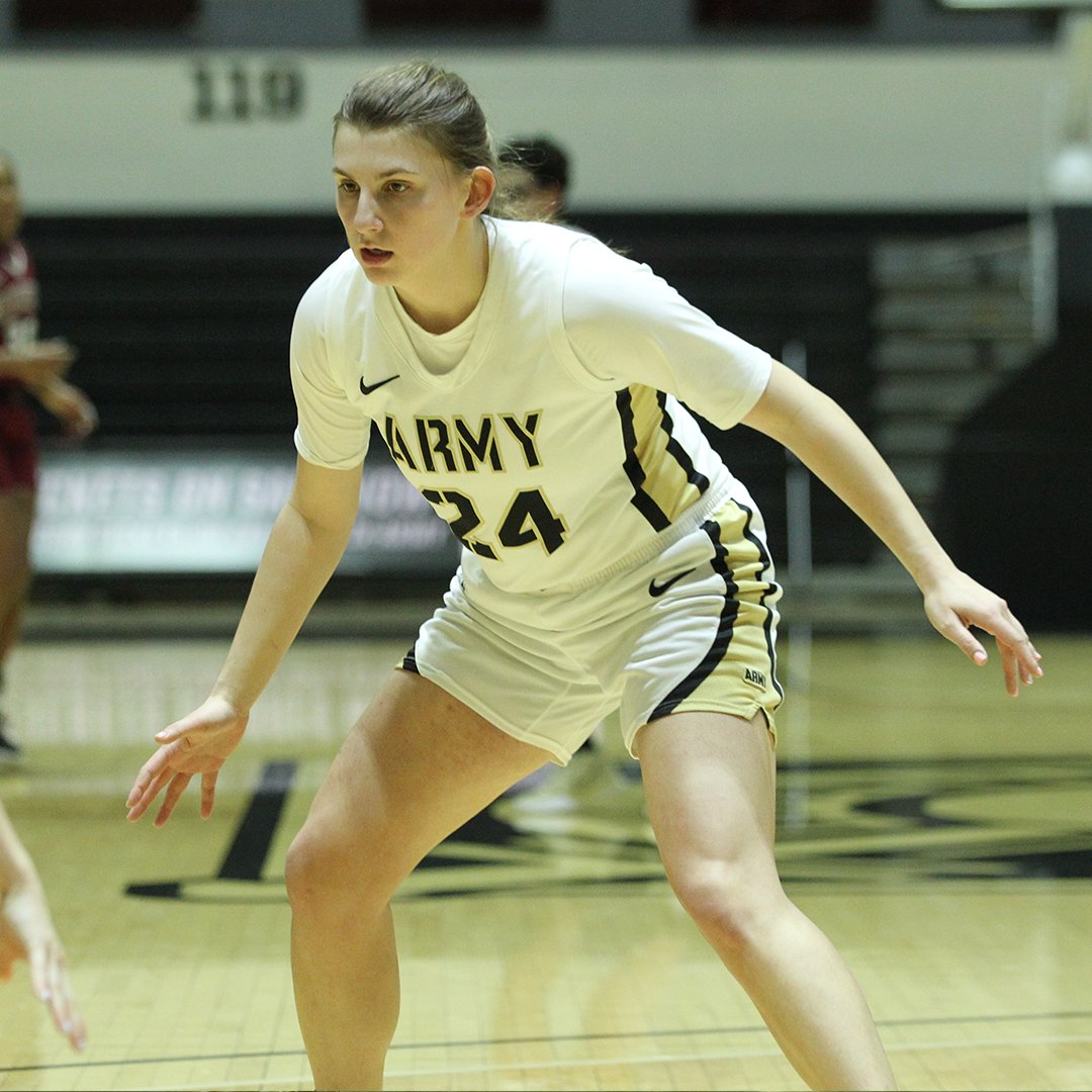 ArmyWP_WBB's tweet photo. 4️⃣  days until Senior Day! 

Our next senior is Natalie Stralkus! The East Brunswick, NJ native is a member of Company I3, is majoring in Law and Legals Studies and branching Field Artillery 👏

#GoArmy | #NoExcuses https://t.co/NSr2EV3Ohi