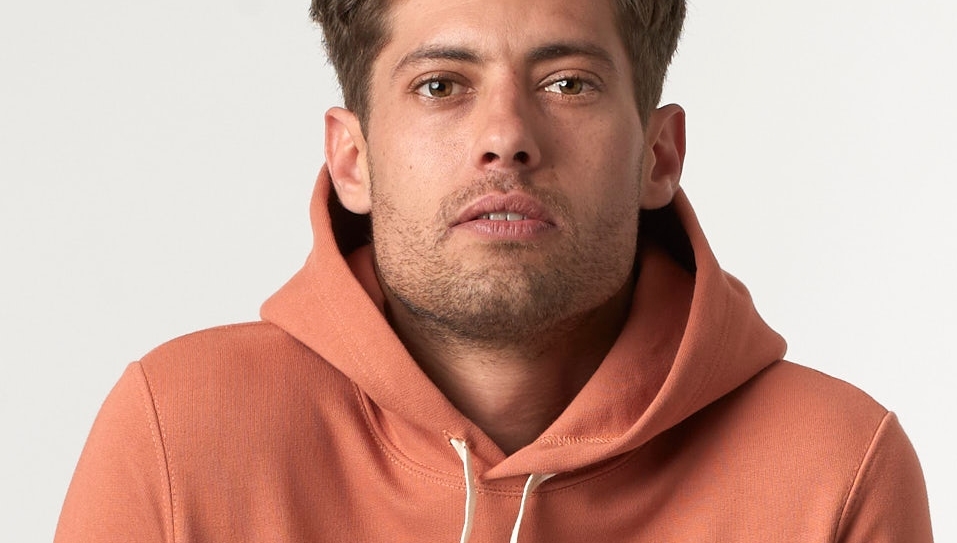 MerzbSchwanen's tweet photo. Do you already have a favorite hoodie in your wardrobe?⁠
⁠
This hoodie is your best trainings-partner! 
And of course, you also look great with it, even if you don't work out. ⁠
⁠
#merzbschwanen #hoodie #382 #organiccotton #menswear #goodoriginals #thegoodbasic⁠ https://t.co/tN6fpJw0G4