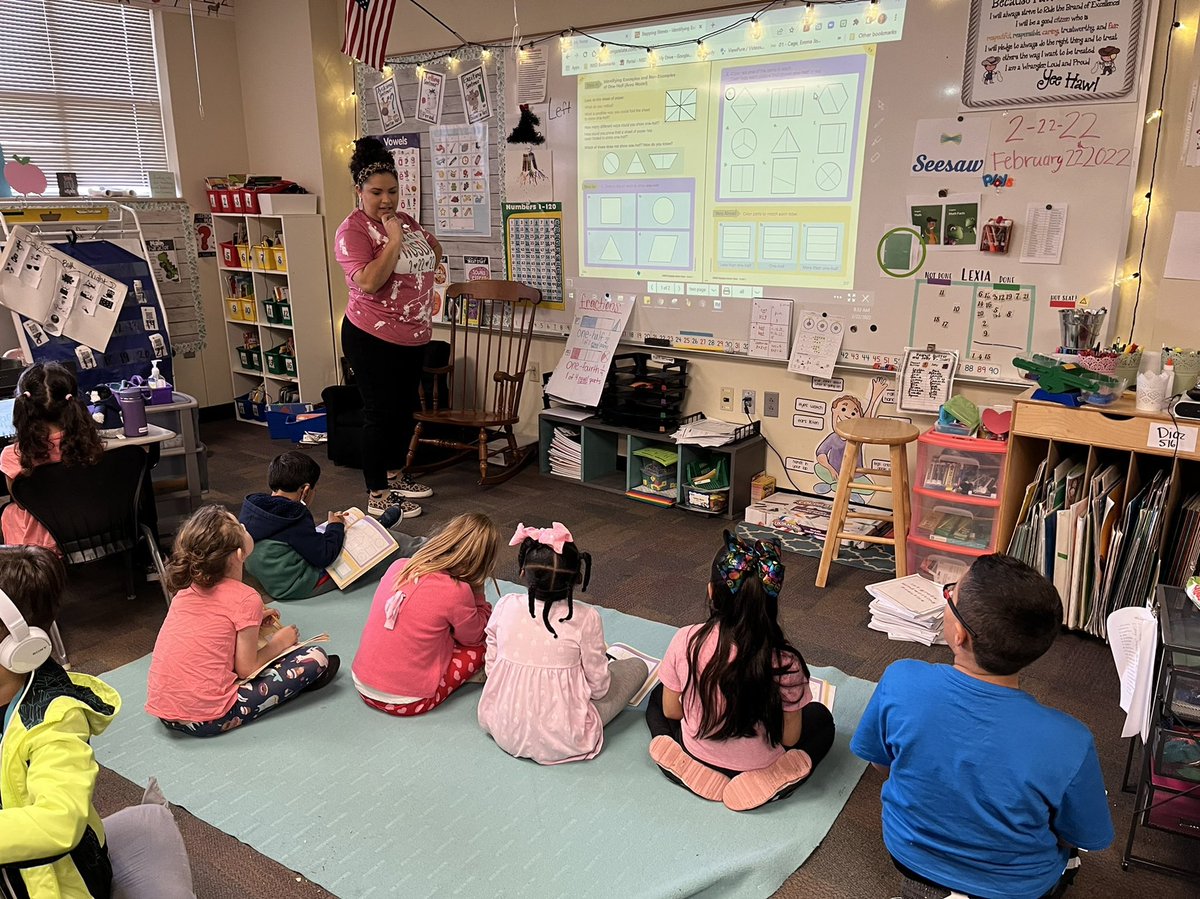 MrsZeigler's tweet image. The mathematicians @KayGrangerElem are learning all about #22222Day and how #FractionsAreFun ! Just look around and you’ll see math is all around us @NorthwestMATH ! 🥰🧮✖️➗➕➖