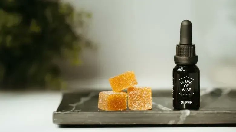 YAYWORLD.com tweet media