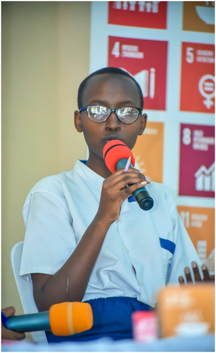 2250Ishaka's tweet photo. #CleanAndGreenGeneration. Pour GATEKA Ange Fiona: Sensibiliser les enfants dès le bas âge constitut un remède durable pour parvenir à une bonne gestion des déchets; comme on le dit en Kirundi: "IGITI KIGORORWA KIKIRI GITO" @ceprodilic @KAGEconomy @PNUDBurundi #GestiondesDechets https://t.co/y9eKAKbZbJ