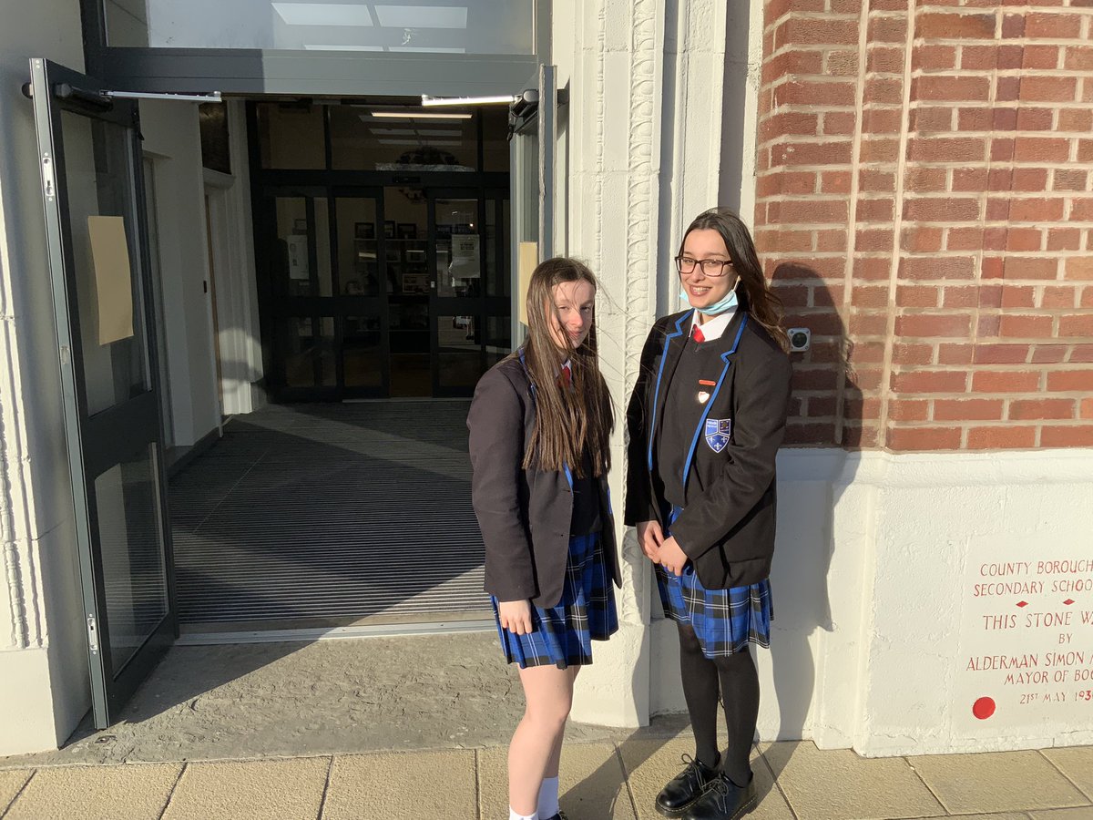 hhs4tl's tweet photo. Ready and waiting to welcome our guests to host the launch for South Sefton Literacy Project @lizzy_francis @seftoncouncil @EducEndowFoundn https://t.co/mxY9id56XZ