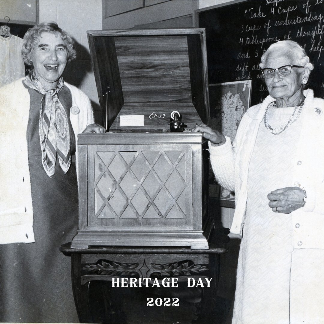 Join us and our Ottawa heritage and culture friends as we celebrate Heritage Day 2022: Growing From our Roots - our Heritage and Histories. 

bit.ly/3h6EnvZ

#HeritageDay2022