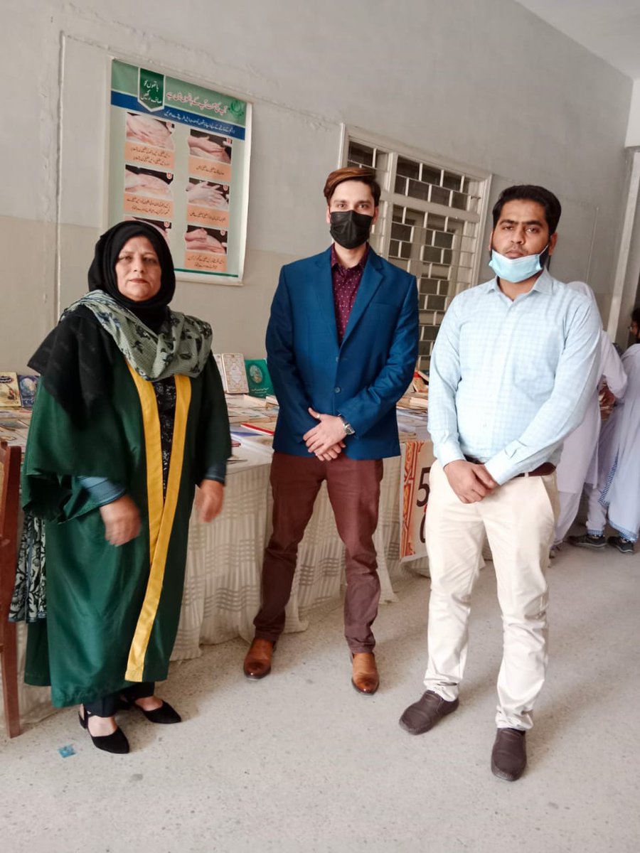 m_hasanlive's tweet photo. Regional Incharge NBF Karachi inaugurated a one day books exhibition at Govt. Premier Girls College on World Library Day. Received immense appreciation on providing quality books at moderate prices 
#NBF #Education #GOP #books #bookfair2022 https://t.co/8v0K05ZKfQ