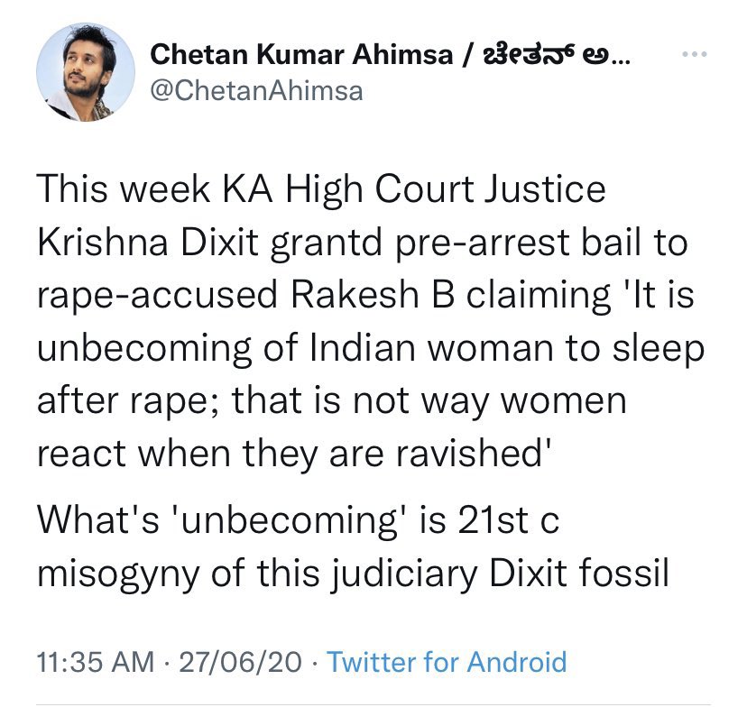 Profdilipmandal's tweet photo. कन्नड़ एक्टर @ChetanAhimsa को पुलिस ने हिजाब मामले की सुनवाई रहे जज दीक्षित के ख़िलाफ़ ट्वीट करने के मामले में गिरफ़्तार कर लिया है। दीक्षित ने बलात्कार के एक मामले में कहा था कि - “रेप के बाद सो जाना भारतीय महिलाओं को शोभा नहीं देता।” ये टिप्पणी जज ने बाद में हटा ली थी। https://t.co/tgehaUyTnA