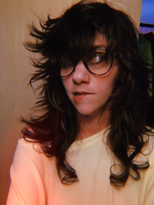 Hair. https://t.co/wYQ9fiI61V<a href="/tag/nofilter"class="tags"><span>#nofilter</span></a><a href="/tag/nomakeup"class="tags"><span>#nomakeup</span></a>