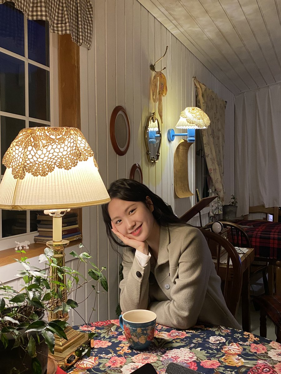 pov. you're on a date with sumin