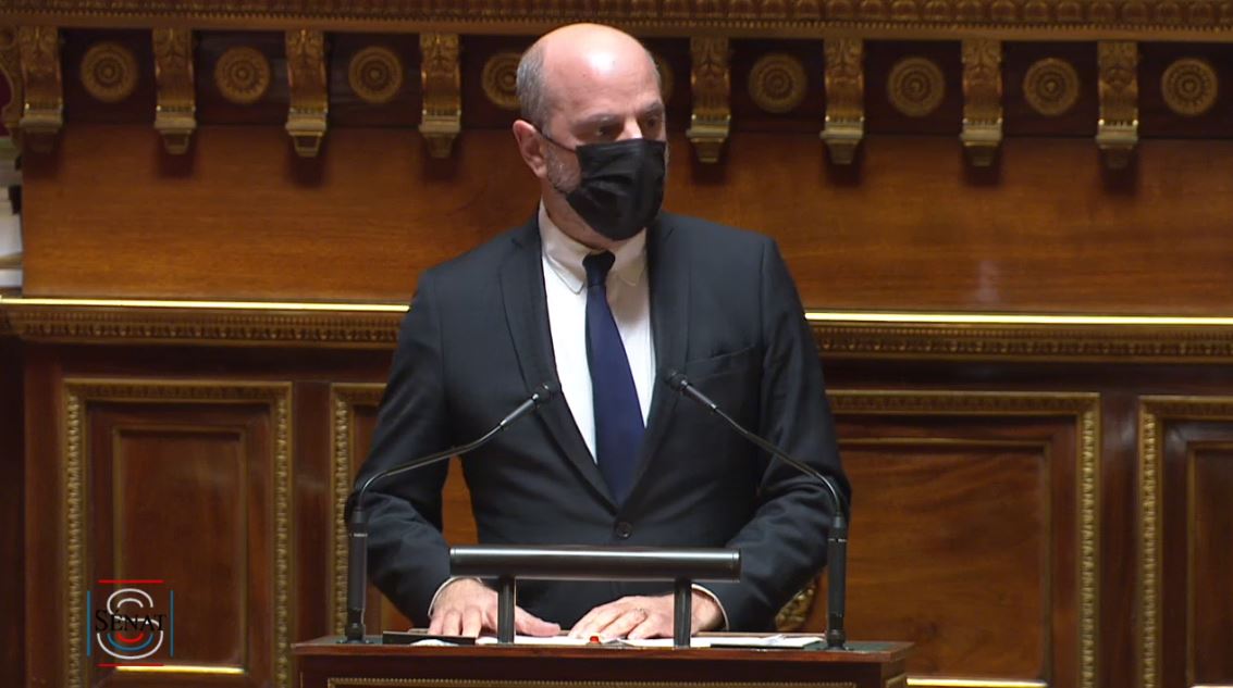 ErwinCanard's tweet image. Sur le bilan de sa politique depuis 5 ans, Jean-Michel Blanquer, lyrique :

&quot;Ce qui est important est de savoir que des sillons ont été creusés ; je ne prétends pas que l&apos;on soit à l&apos;heure des moissons mais nous sommes à l&apos;heure des bourgeons&quot;