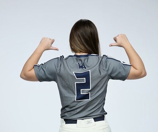 DubASoftball's tweet photo. Happy 2/22/22 on a 2sday from our # 2 🥎💙 https://t.co/BQ1ApPbtLB