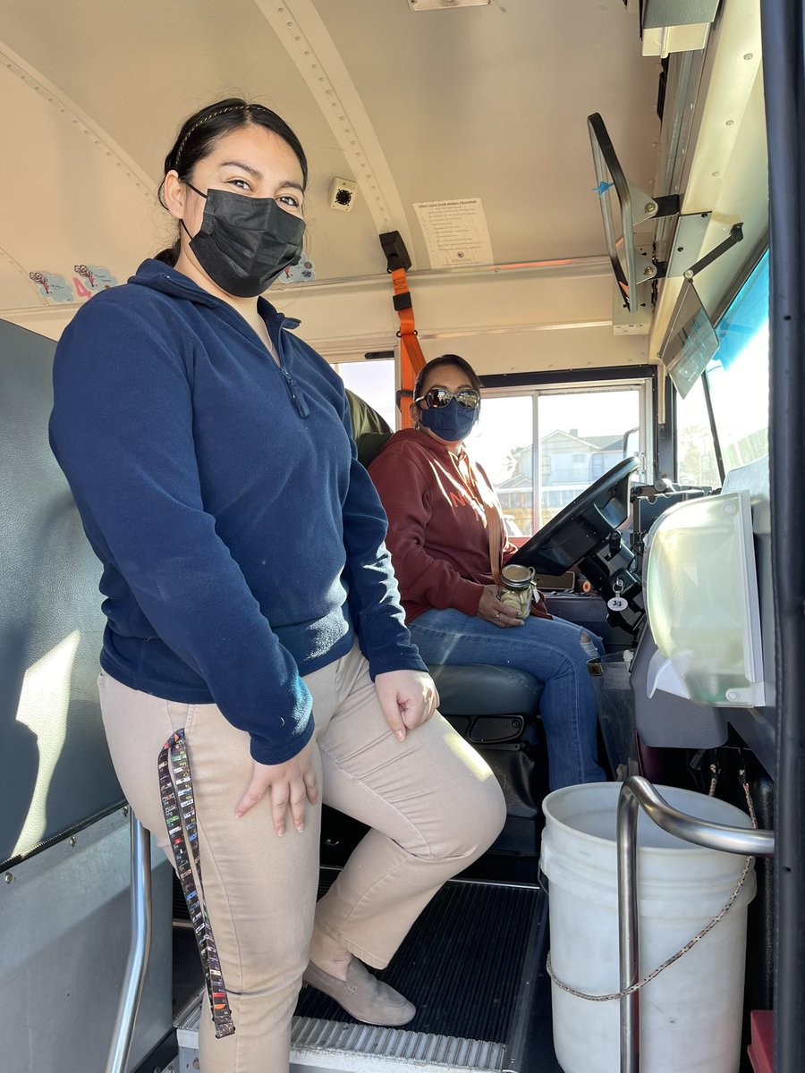 WDSlider_MS's tweet photo. Shout out to our bus drivers for always giving 100% to our school community. Thank you to our #StallionsLeadTheWay student Council and NJHS chapter. #TeamSISD https://t.co/wlKWxVk7BF