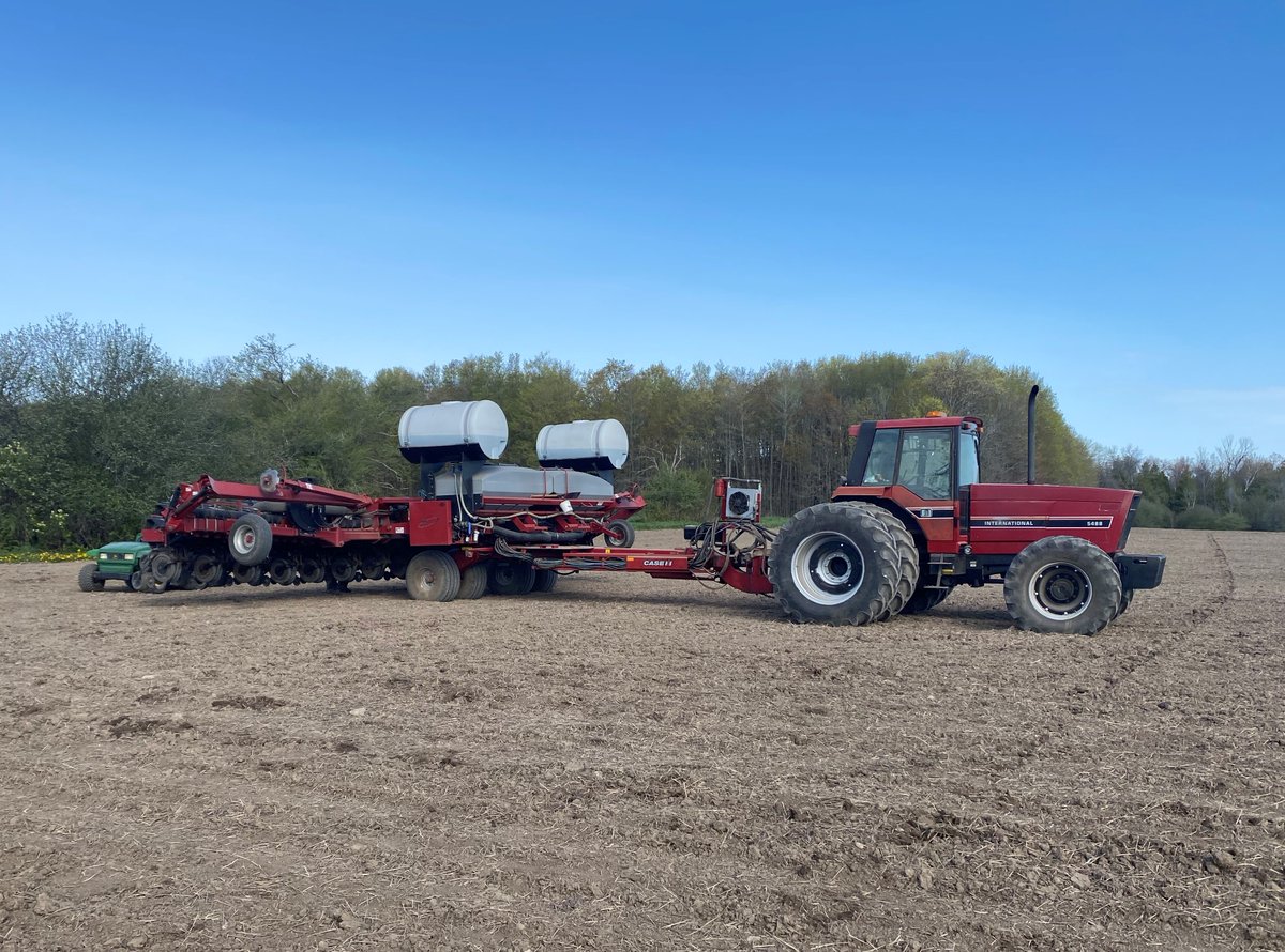 RedEdgeAG's tweet image. Happy Canadian Agriculture Day!

Today we get to acknowledge and celebrate all of the hard work that goes into farming!

#CdnAgDay
#RedEdge
#agriculture
#farmingy
