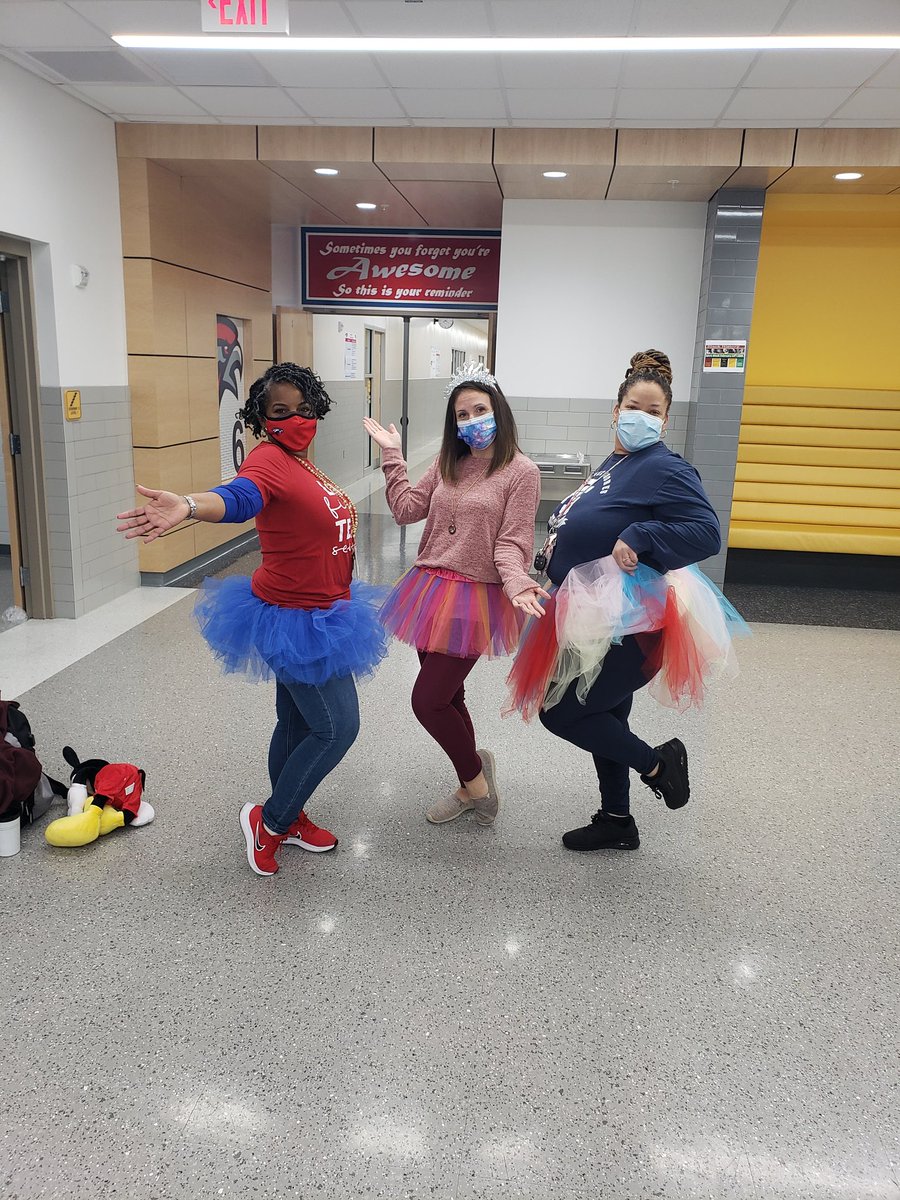 eSTEAMeducator's tweet photo. Tutus were in full effect today @ShoresMiddle! Twoday was a good day! #twosday #22222Day https://t.co/L4PoksLx2n