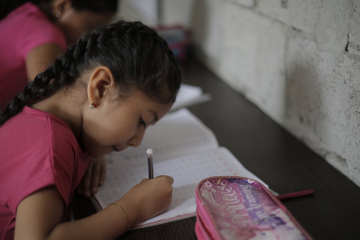 UnboundOrg's tweet image. Today on 2️⃣/2️⃣2️⃣/2️⃣2️⃣, there's no better time to make an impact x 2️⃣. 🎉 See if your employer has a #matchinggift program and bring hope to families by providing direct scholarship assistance to students in poverty around the world. #twosdays #22222Day
unbound.org/employerMatchi…