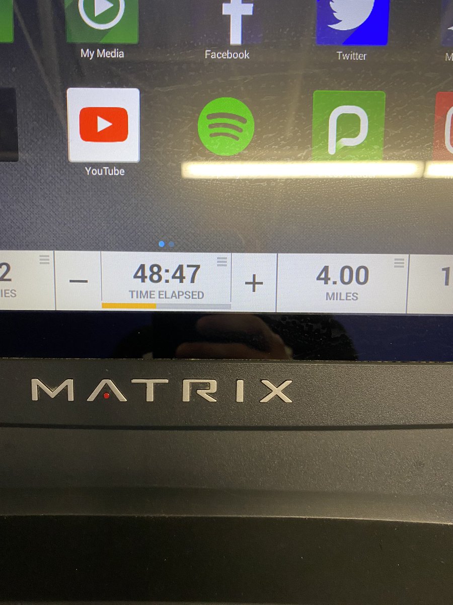 themainemartin's tweet image. 2 down from the weekend. Brought to you by 80s club jams #seahawkHRchallenge