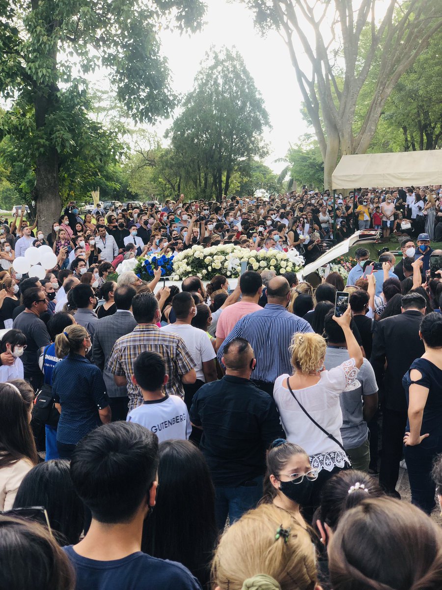 diegocacerespy's tweet photo. Adios querido pastor. Un hombre que marcó nuestra generación y nos deja un legado que vivirá por siempre https://t.co/eCXnQbxA7A