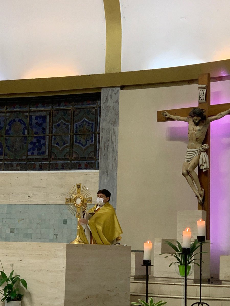 juninhocountry's tweet photo. De volta, nunca imaginei que um dia viria aqui em uma missa por 30° de meu pai. DEUS sabe de todas as coisas e eu creio!🙏🏻🙏🏻❤️ (@ Santuário São Judas Tadeu in Belo Horizonte, Minas Gerais) https://t.co/ifBNySM7B3 https://t.co/aoDLvlsQr5