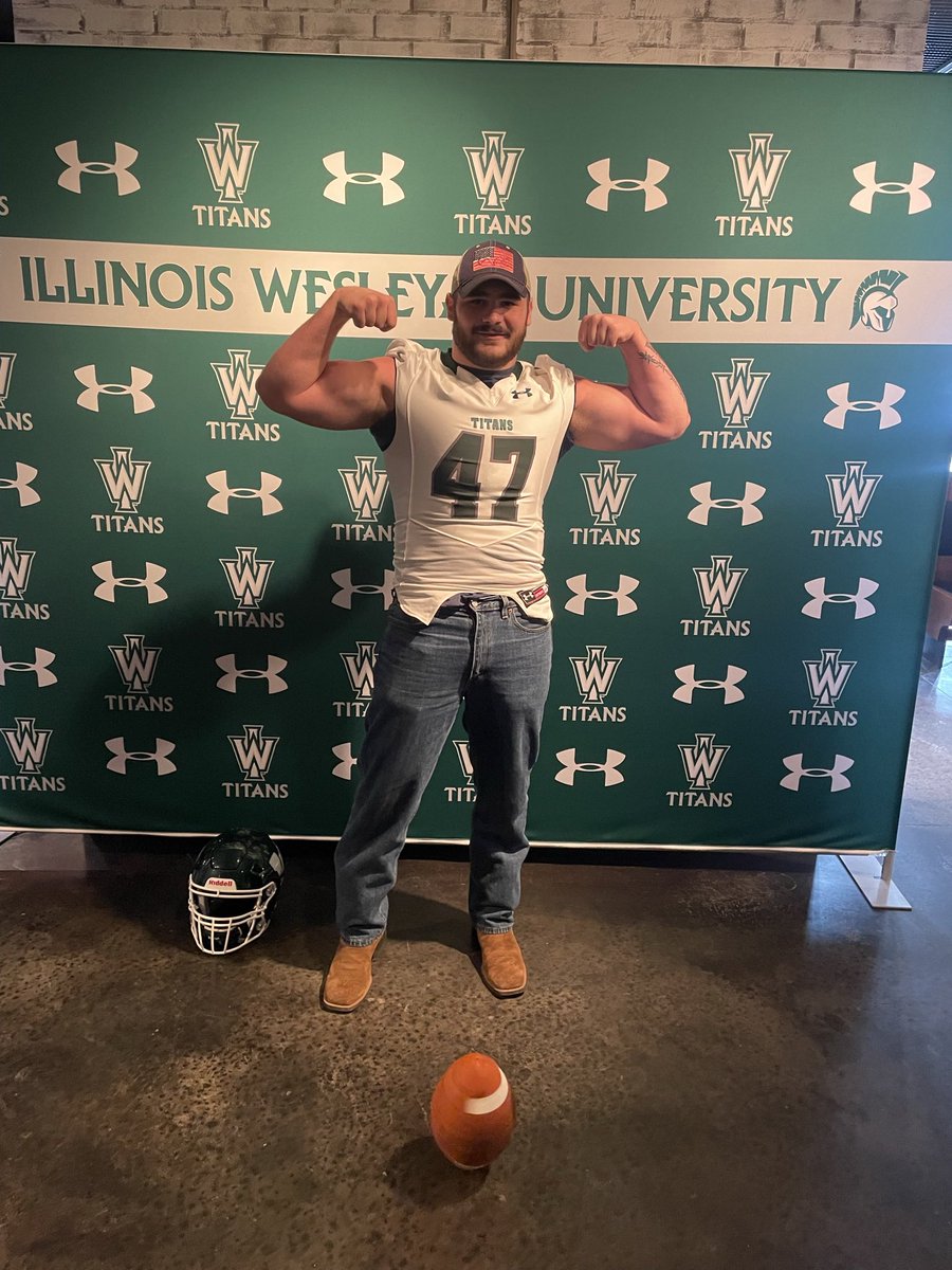 ZachWingerter3's tweet photo. Huge thanks to @IWUTitanFball for the visit can’t wait to further our relationship! @ReedHoskins @DylanMeyer14 @joshdavis_5 @Minooka_Indians https://t.co/C31WJYnAmY