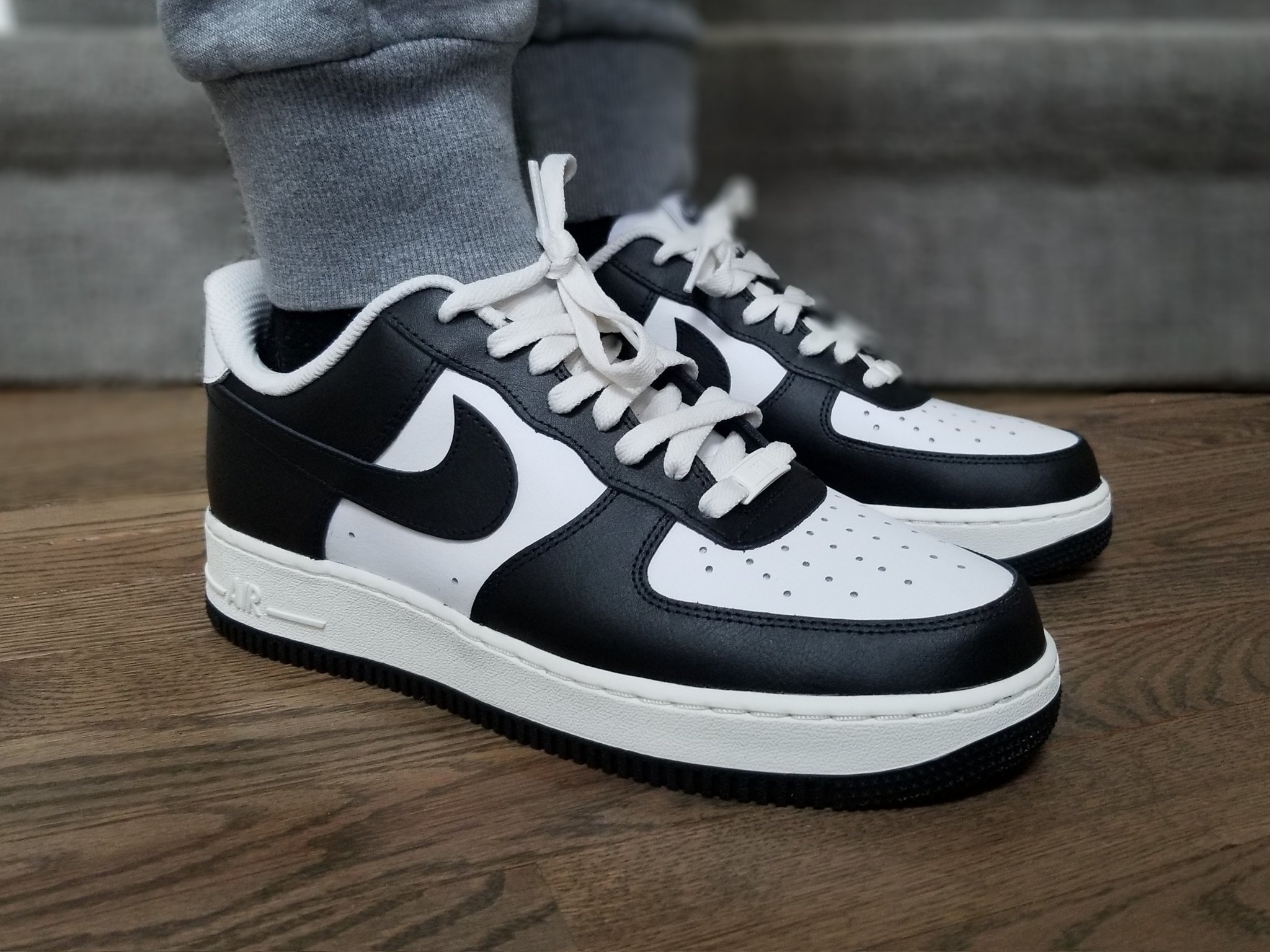 Nike Air Force 1 Low Custom Panda