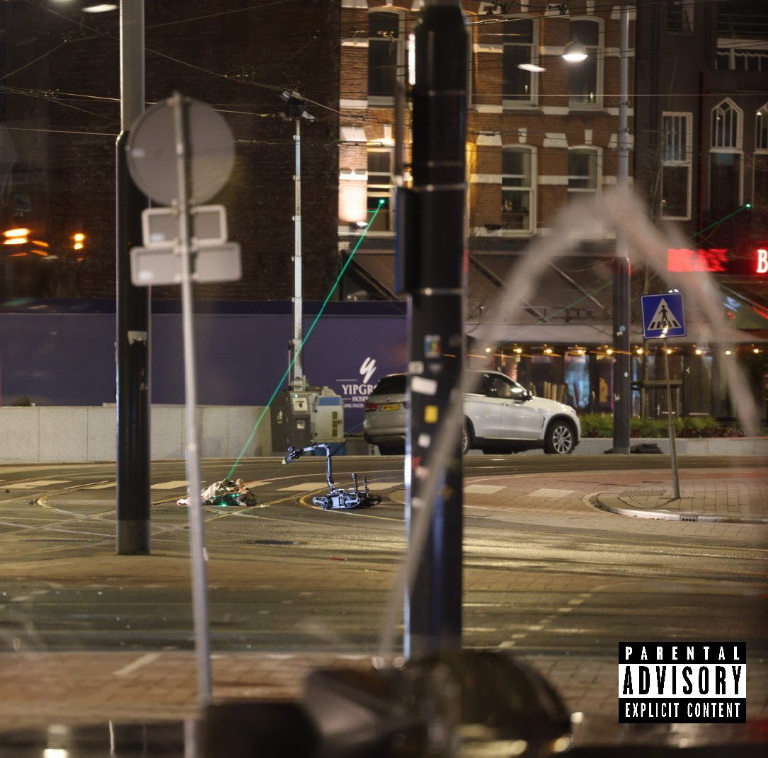 ZalandoBE's tweet photo. Dropping my new album soon #leidseplein https://t.co/6mlFvtZDGk