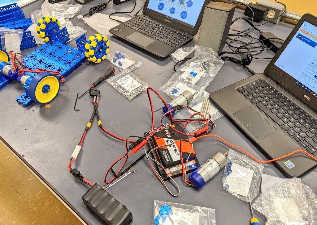 Exploring the #FTC Studica Starter Kit. <a href="/StudicaCanada/">Studica Canada</a>
