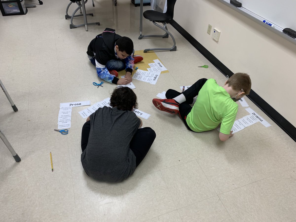 StanovcakL's tweet photo. I love when the students get to collaborate with each other. They worked hard and respected each other’s help. #lincolnpridewcs https://t.co/rdMKBwcr5B