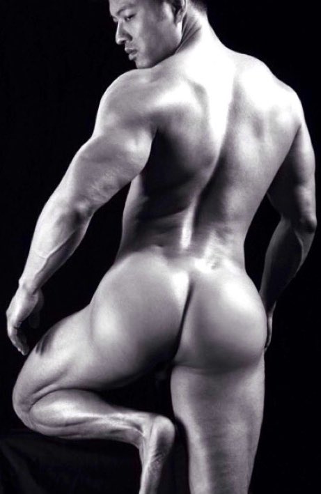 Photographer said “Joey, hike your left leg up… There you go. Let the world see that big meaty muscle ass of yours in all its glory.” OnlyFans.com/jchanlin