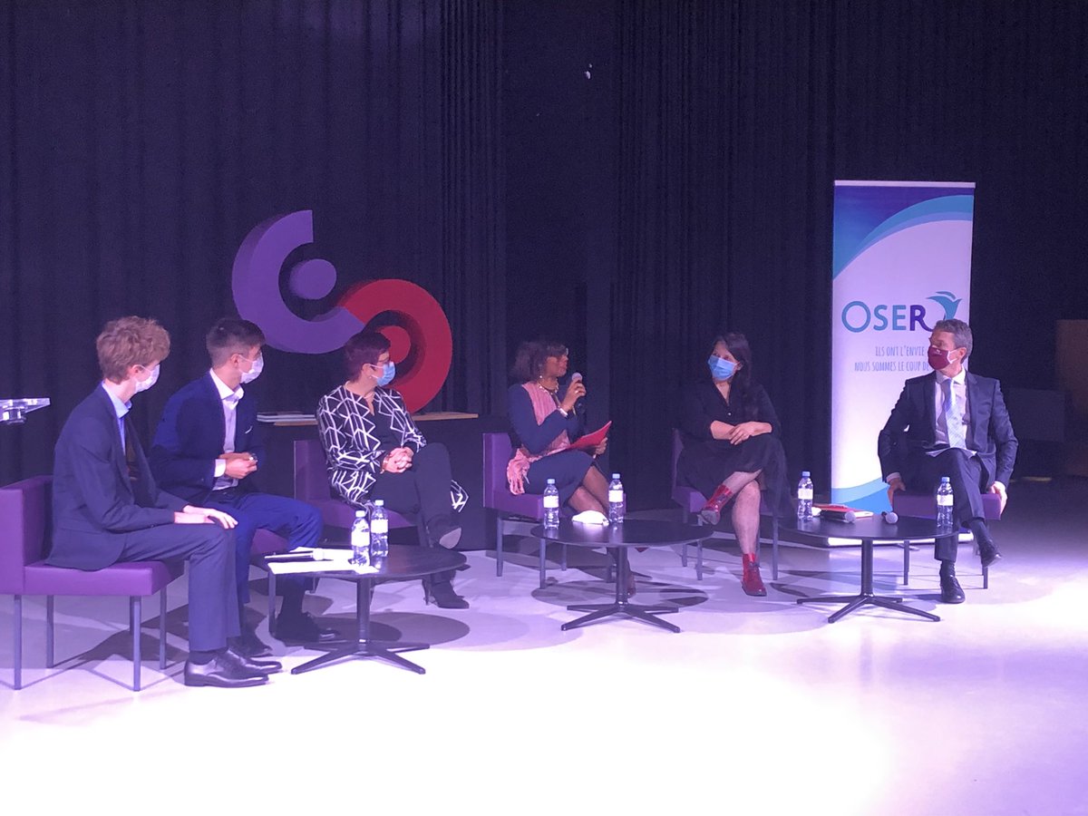 alexurbain's tweet image. Beaucoup d’élèves et de personnels présents à la table-ronde sur la méritocratie avec &amp;amp;1ElisaMoreno et @annabellallouch. Un grand merci à notre association @OSER_CS pour cette organisation et surtout, pour leur implication quotidienne pour l’égalité des chances !