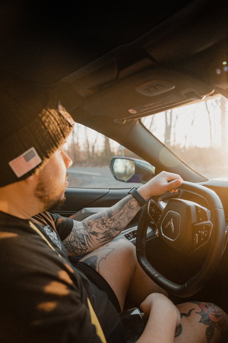 Hungout with the homie and his Corvette yesterde