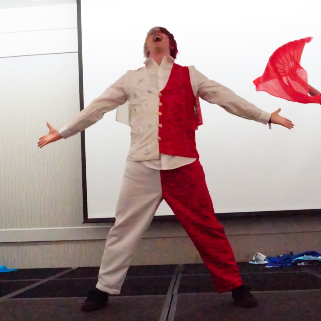 WasabiConPDX's tweet photo. The #Cosplay Lip Sync Battle at #FandomPDX 2020 had some very melodramatic performances. 🎭 The theatrics had left the audience wanting more! What would be your song choice? 🎤 https://t.co/xqHHP7NqbU