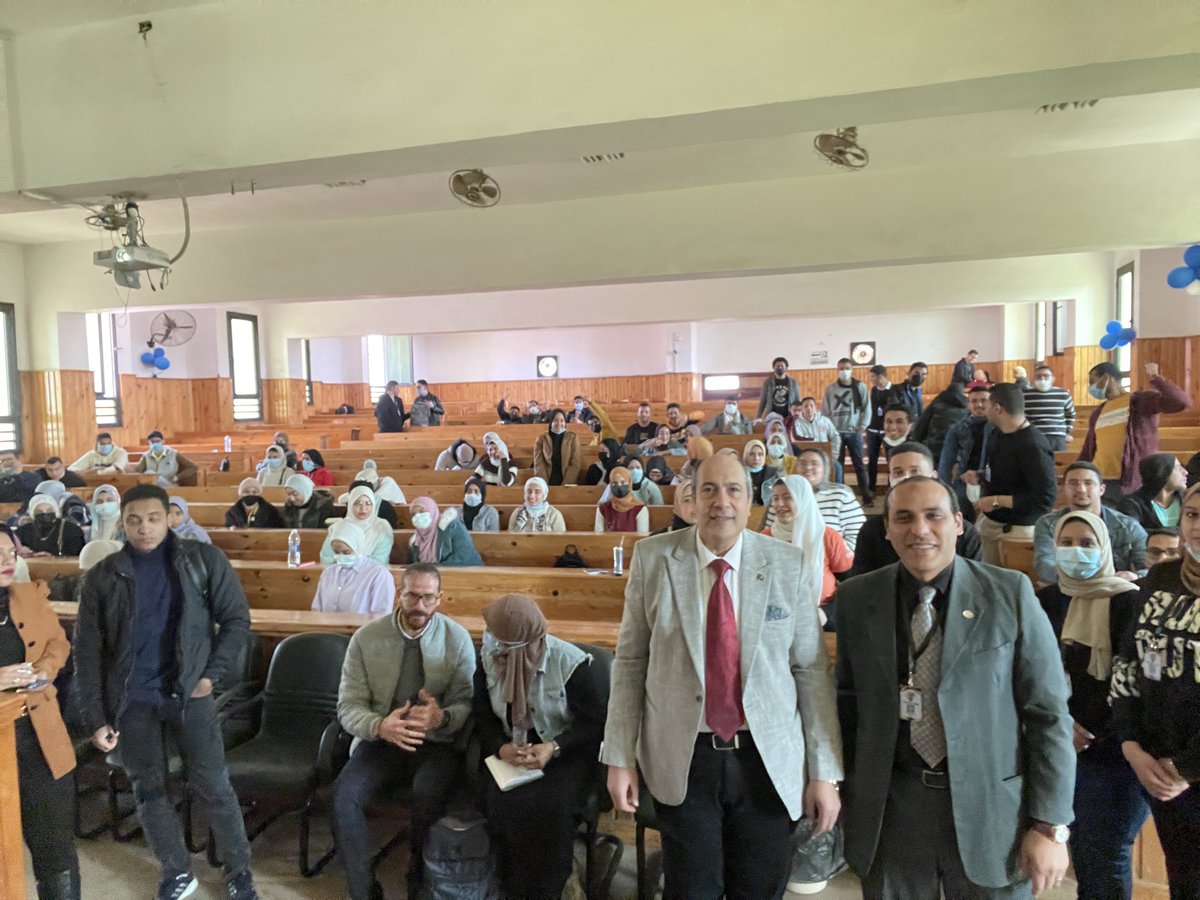 NabilShalaby's tweet photo. يوم مميز في تاريخ مميز ، مع طلاب معهد مصر العالي للتجارة والحاسبات (السلاب) بالمنصورة ومحاضرة حول التكنولوجيا وريادة الأعمال
Technolgy & Entrepreneurship
Misr Higher Institute for Commerce and Computers
Date: 22022022
#TechnoTeam
#Matrix https://t.co/WIZ8wBIL3F