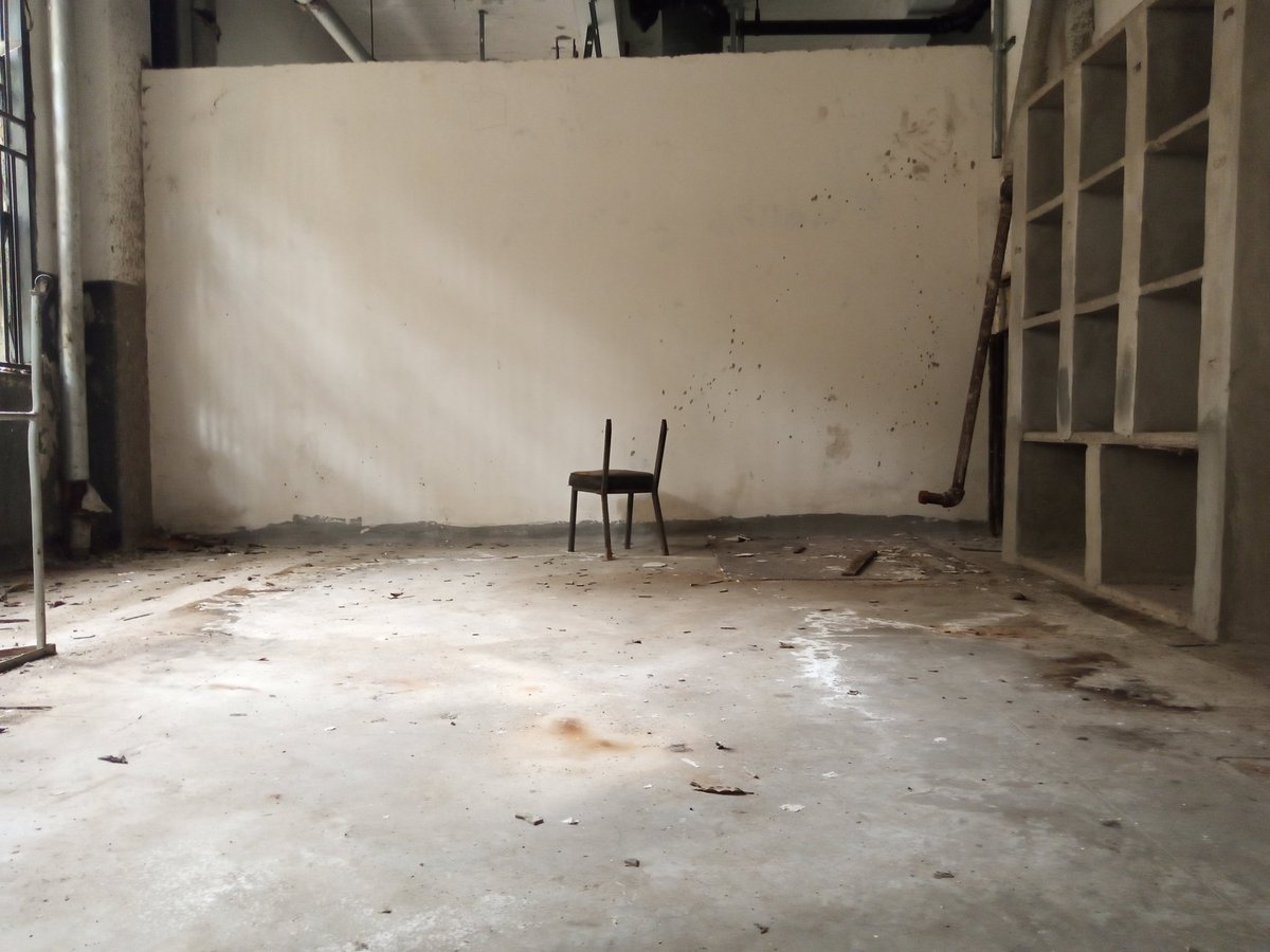 saimon_blanco's tweet photo. @DropYourNFT Broken chair in an abandoned area of ​​the Hospital Universitario de Caracas (abandoned area) / Silla rota en un área abandonada del Hospital Universitario de Caracas (área abandonada)

https://t.co/pdfcMYfb7F

#Caracas #UCV #NFTs #NFT #BrokenChair #AbandonedPlaces https://t.co/mCNyY64DjK