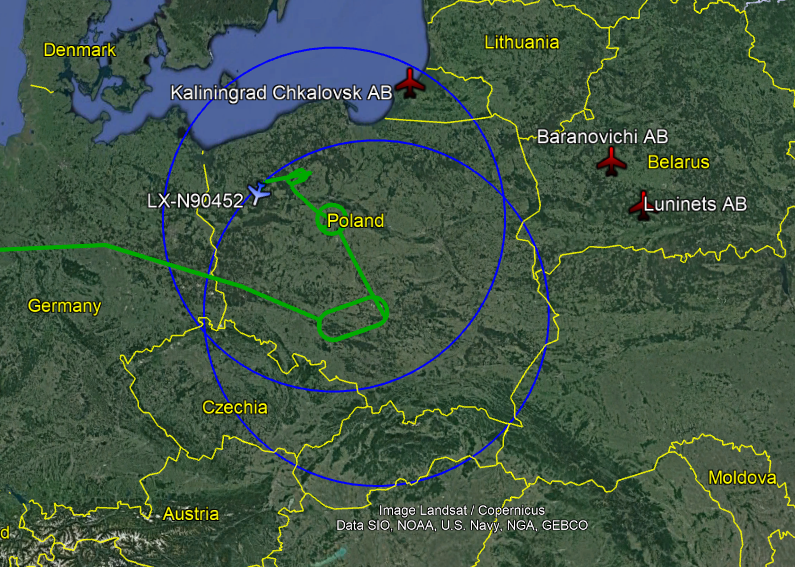 vcdgf555's tweet photo. NATO E-3 Sentry AWACS flight over 🇵🇱 Poland with radar range circles of 330 km.
🇪🇺🇱🇺 NATO06 is E-3 LX-N90452 #4D03CA
(@adsbexchange & @googleearth) https://t.co/4G31CakJLq