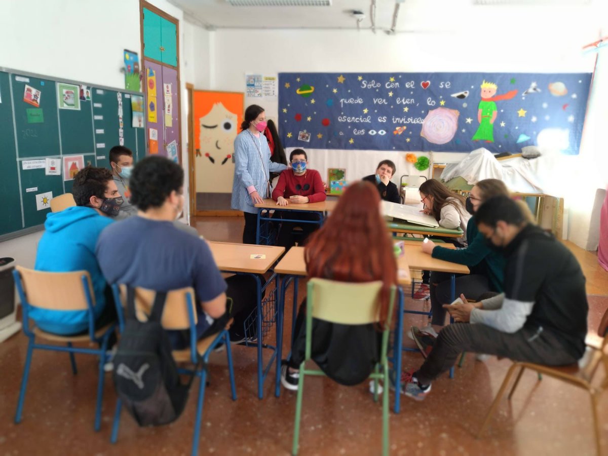CPEEEJeanPiaget's tweet photo. Programa de #HabilidadesSociales, con un material nuevo y que nos encanta, nuestras #TalentCards.
Con la linea “Conversa” nuestr@s chic@s nos han vuelto a sorprender!!
@esolysol11 
@ProEdSaludable 
@ProInnoAnd 
#centrosmolones
#pftval
#diversidadextraordinaria
💚💜🧡❤️💙🤎🤍 https://t.co/CyjfEsw1CP