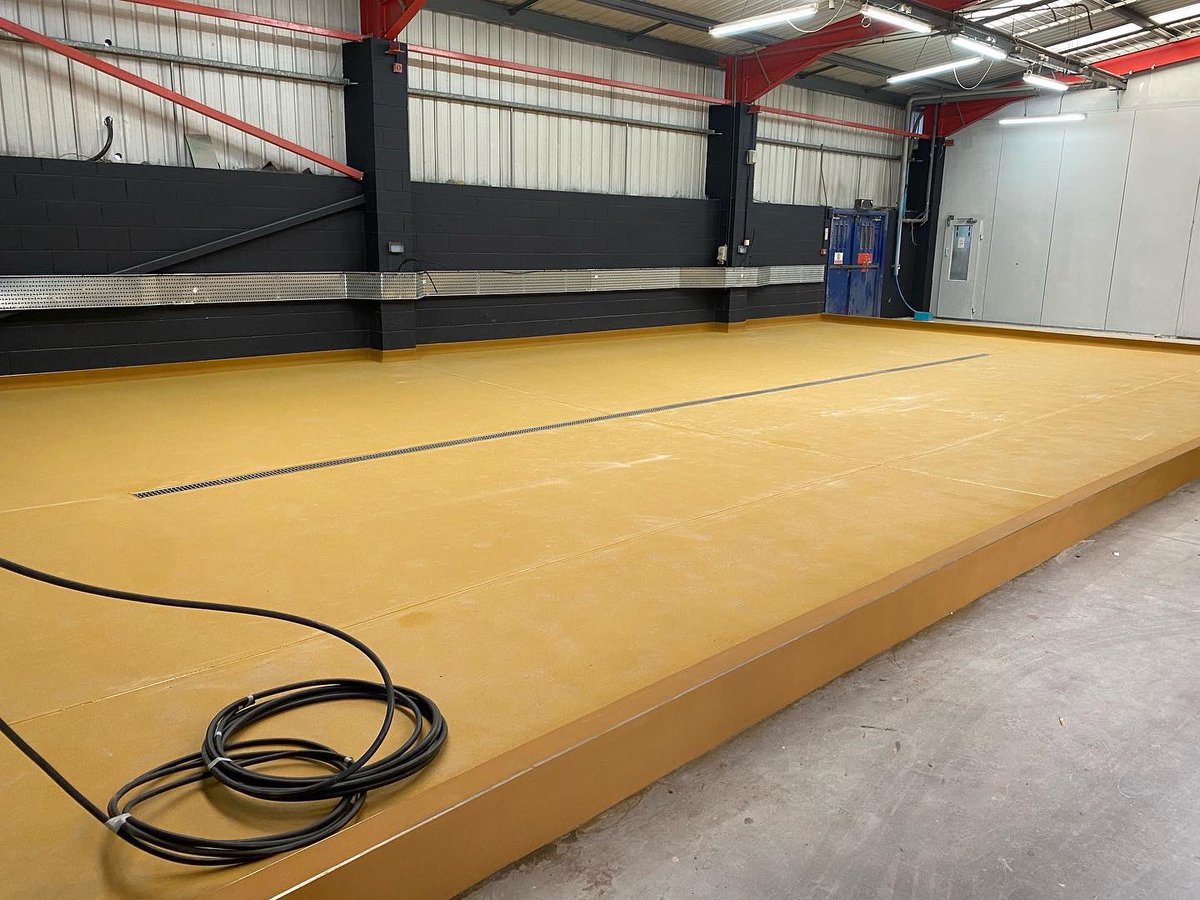 EDGING CLOSER 🧱🔩 The brewing area has been installed consisting of new drainage, floor to falls, polyurethane screed and perimeter Big thanks to @SignatureResin