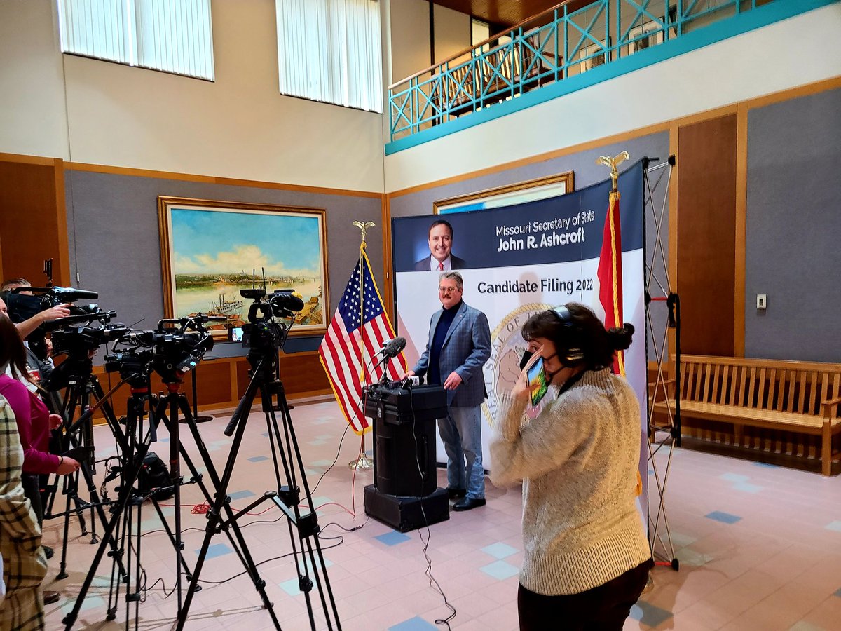cwg18's tweet photo. "I told y'all ... a vibe shift was coming. I have filed for public office. I'm C.W. Gardner and I'm running for U.S. Senate."

- C.W. Gardner | U.S. Senate candidate 

#GardnerForMO https://t.co/HYPL746uZa