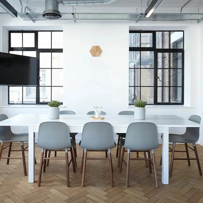 techandlex's tweet photo. ¡Estamos muy emocionados porque en breve tendremos muebles nuevos en nuestra office! 🥳🥳

Ya subiremos alguna fotito para que la veáis y nos deis vuestra opinión. 😊

¡Buen martes a todos! ✌️✌️

#law #abogados #gestoria #technology #techandlex #malaga … https://t.co/sBYbn14Hyz https://t.co/qMkG6I6vOV
