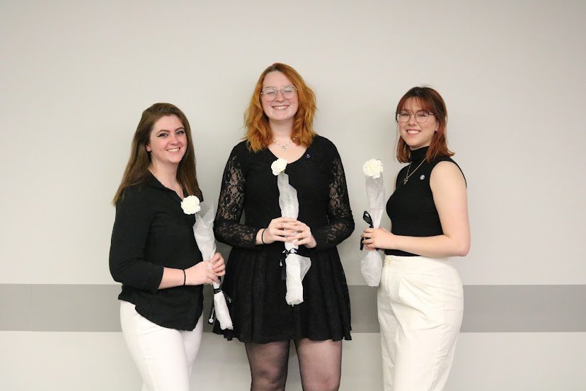 ASK_epsilon's tweet image. Candidate Ceremony for our Alpha Mu class last night! 💙🤍