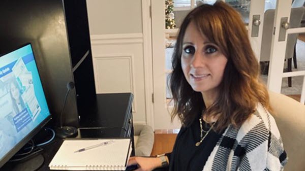 baxter_intl's tweet image. &quot;Every day is a new day… You’re always learning something new and solving novel challenges.&quot; Jenifer Avenatti from the BioPharma Solutions Regulatory Affairs team on her unique role in saving and sustaining lives. bit.ly/3h47v79 #PeopleOfBaxter #BioPharmaSolutions