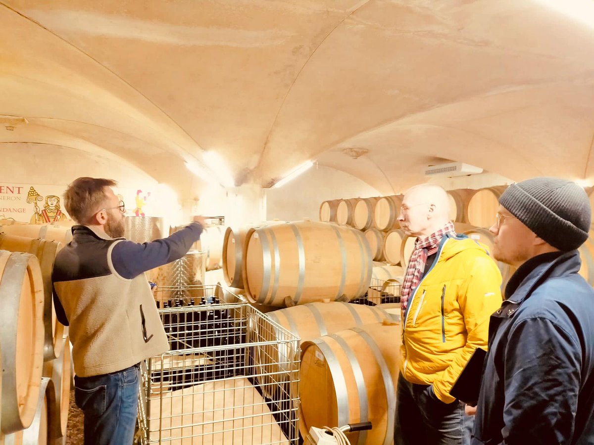 🇫🇮 Finland: #new territories for Guy Amiot in the near future… stay tuned ! 
#winelife #winelover #winetasting #winetime  #ChassagneMontrachet #Burgundywine #winetastinginburgundy