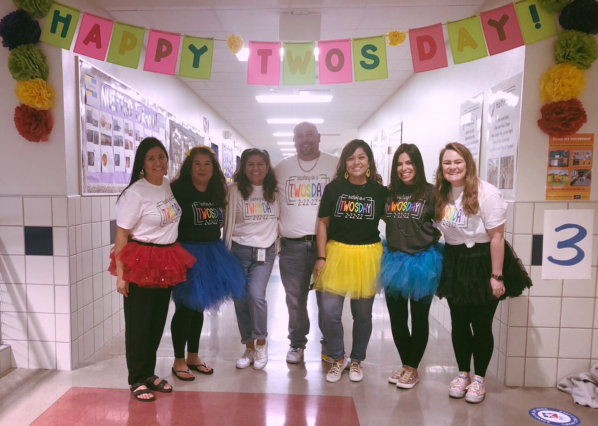 Teaching on a TWOSday! <a href="/VioFlo_81/">Violet T. Flores</a> #TutuTuesday #TWOSday #22222Day  #February22